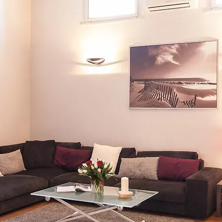 Apartment Giunone Lucina Rom